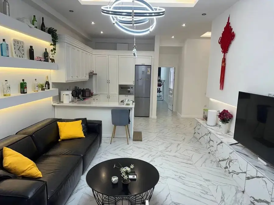 3-комнатная квартира − 96 м², 6/6 этаж