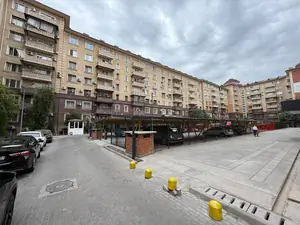 Ijaraga 3 xonali kvartira − 135 m²