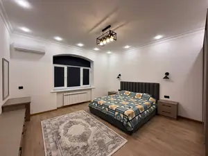 Ijaraga 3 xonali kvartira − 135 m²