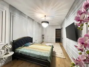 Ijaraga 2 xonali kvartira − 100 m²