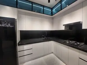 Сдается 3-комнатная квартира − 110 м²