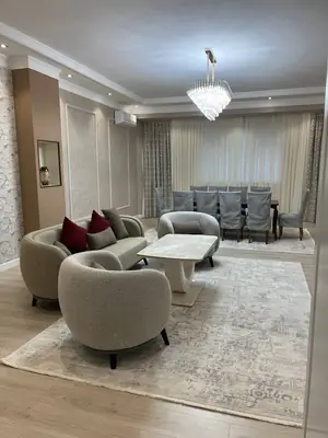 3-комнатная квартира − 150 м², 2/8 этаж