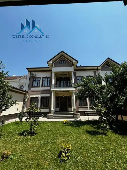 3 qavatli uy − 500 m², 10 sot. 