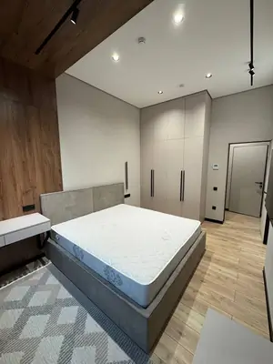Сдается 2-комнатная квартира − 65 м²