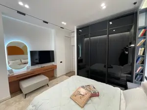 Сдается 2-комнатная квартира − 67 м²
