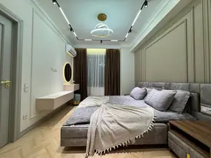 Сдается 2-комнатная квартира − 60 м²