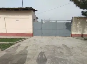1 qavatli uy − 850 m², 8.5 sot. 