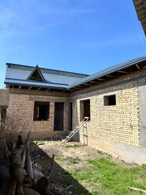 Продается 100% в 1-этажном доме − 100 м²
