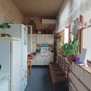 Продается 3-комнатная квартира − 78 м²