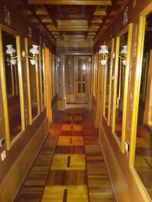 Продается 4-этажный дом − 271 м²
