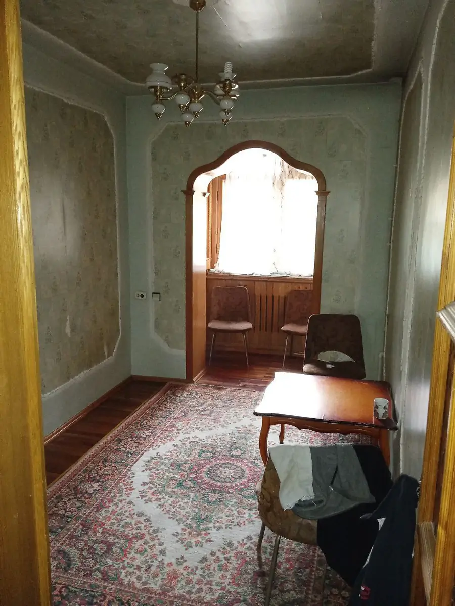Продается 4-этажный дом − 271 м²