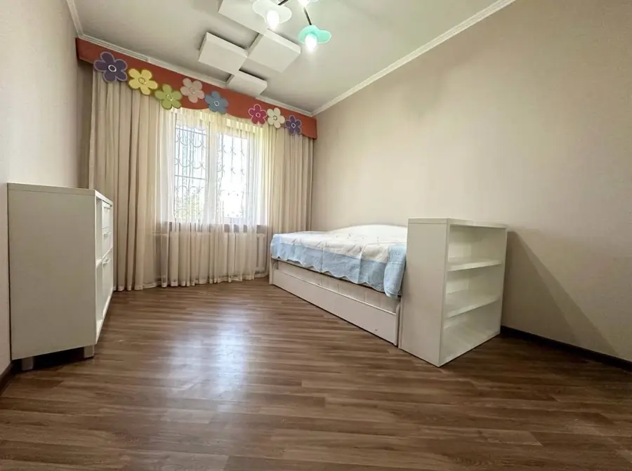 3 xonali kvartira − 80 m², 2/9 qavat