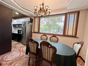 Сдается 3-комнатная квартира − 80 м²