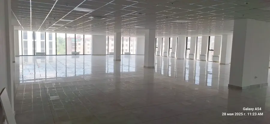 Ofis − 1100 m², 7/11 qavat