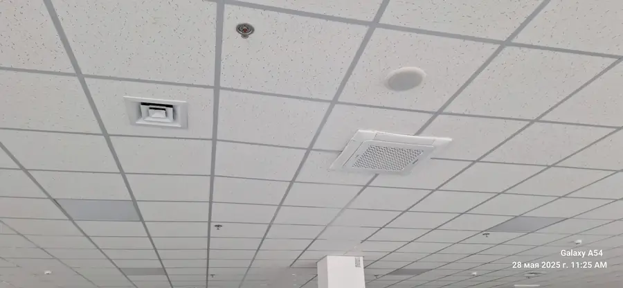 Сдается офис − 1100 м²