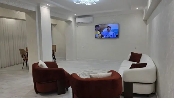 2-комнатная квартира − 77 м², 4/7 этаж