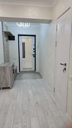 2 xonali kvartira − 77 m², 4/7 qavat