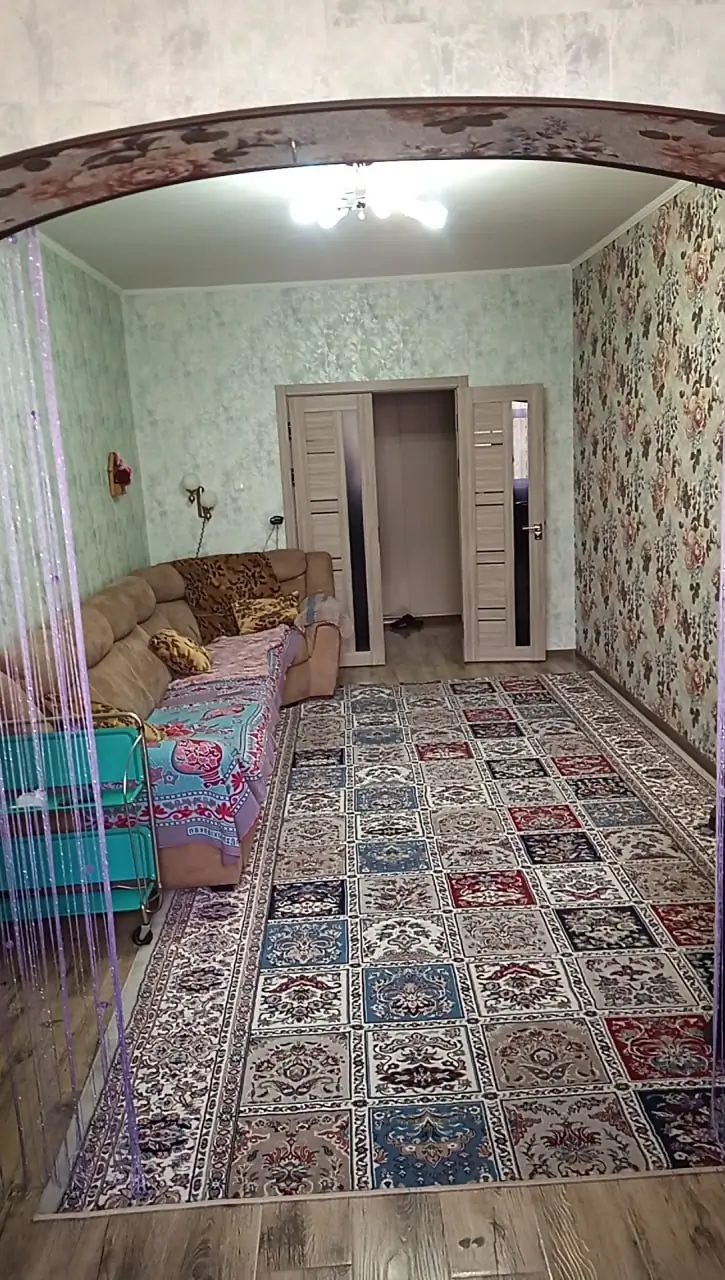 3-комнатная квартира − 70 м², 5/5 этаж
