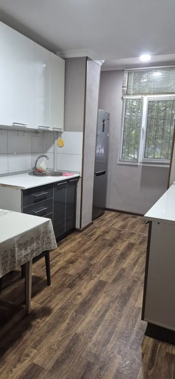 1 xonali kvartira sotiladi − 30 m²