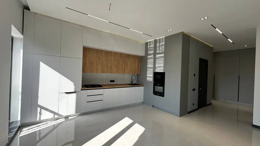 3 xonali kvartira − 95 m², 8/10 qavat