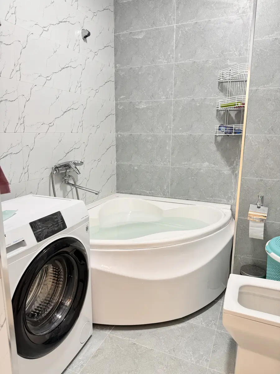 2 xonali kvartira sotiladi − 52 m²