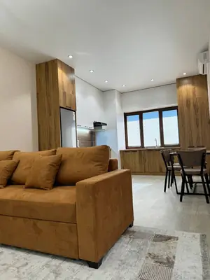 Сдается 2-комнатная квартира − 62 м²