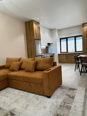 Сдается 2-комнатная квартира − 62 м²