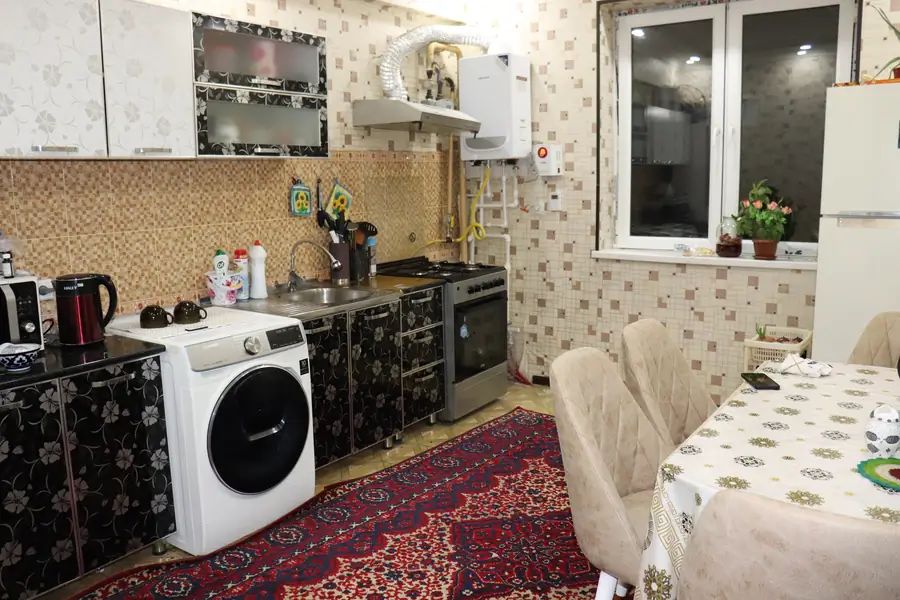 4 xonali kvartira − 93 m², 5/5 qavat