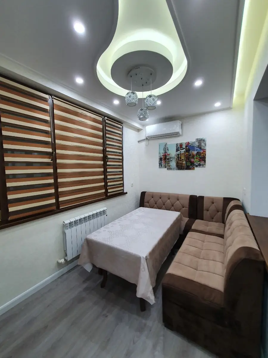 Ijaraga 3 xonali kvartira − 90 m²