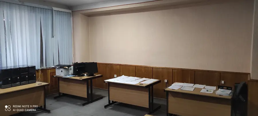 Ofis − 326 m², 1/8 qavat