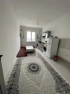 Сдается 3-комнатная квартира − 150 м²