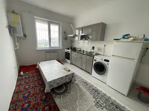 Сдается 3-комнатная квартира − 150 м²