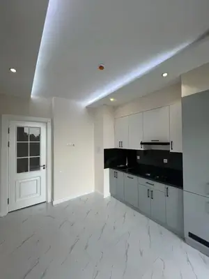 Сдается 1-комнатная квартира − 42 м²