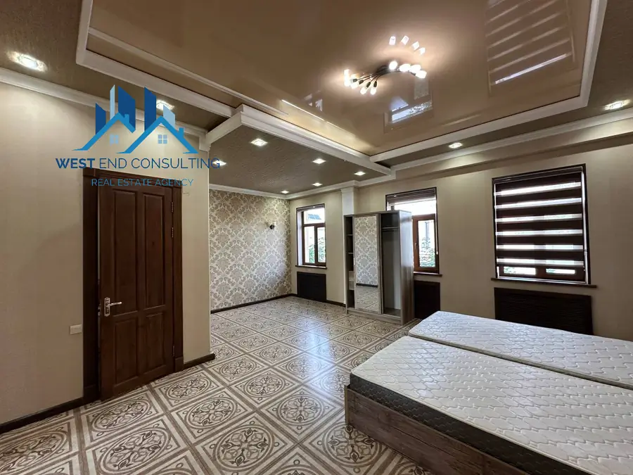Ijaraga 3 qavatli uy − 12 m²