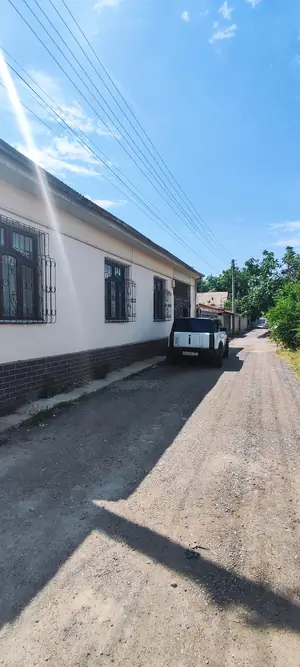 Продается 1-этажный дом − 279 м²