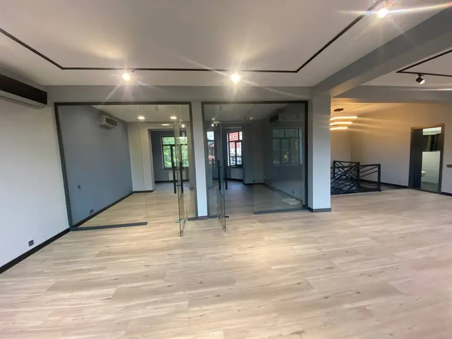 Сдается офис − 260 м²
