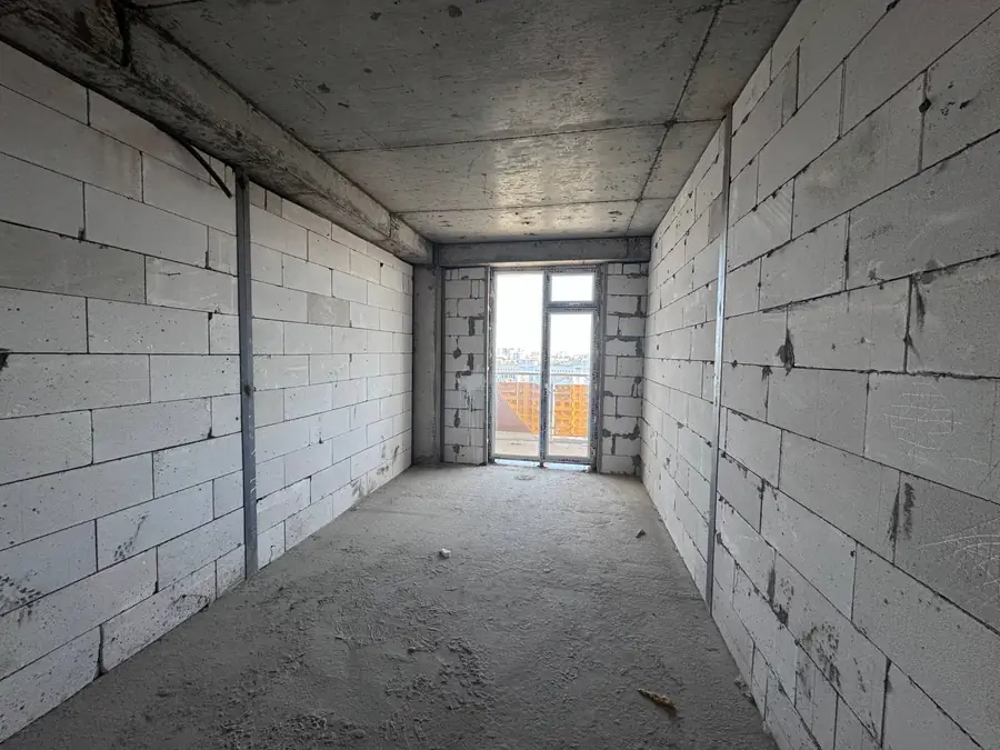 1 xonali kvartira sotiladi − 48 m²