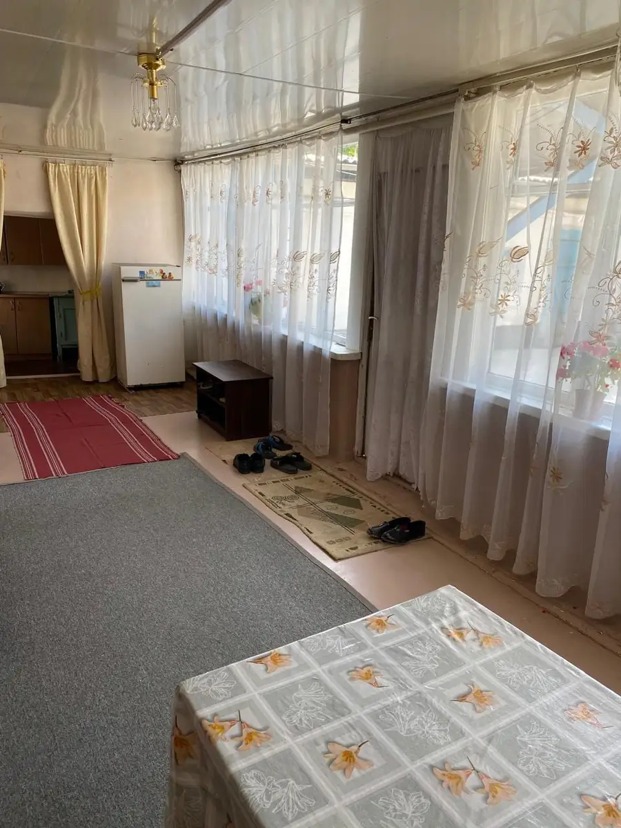 Продается 1-этажный дом − 160 м²