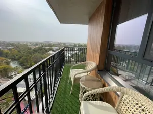Сдается 2-комнатная квартира − 53 м²