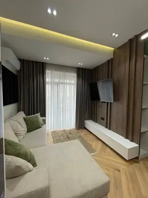 Сдается 3-комнатная квартира − 87 м²