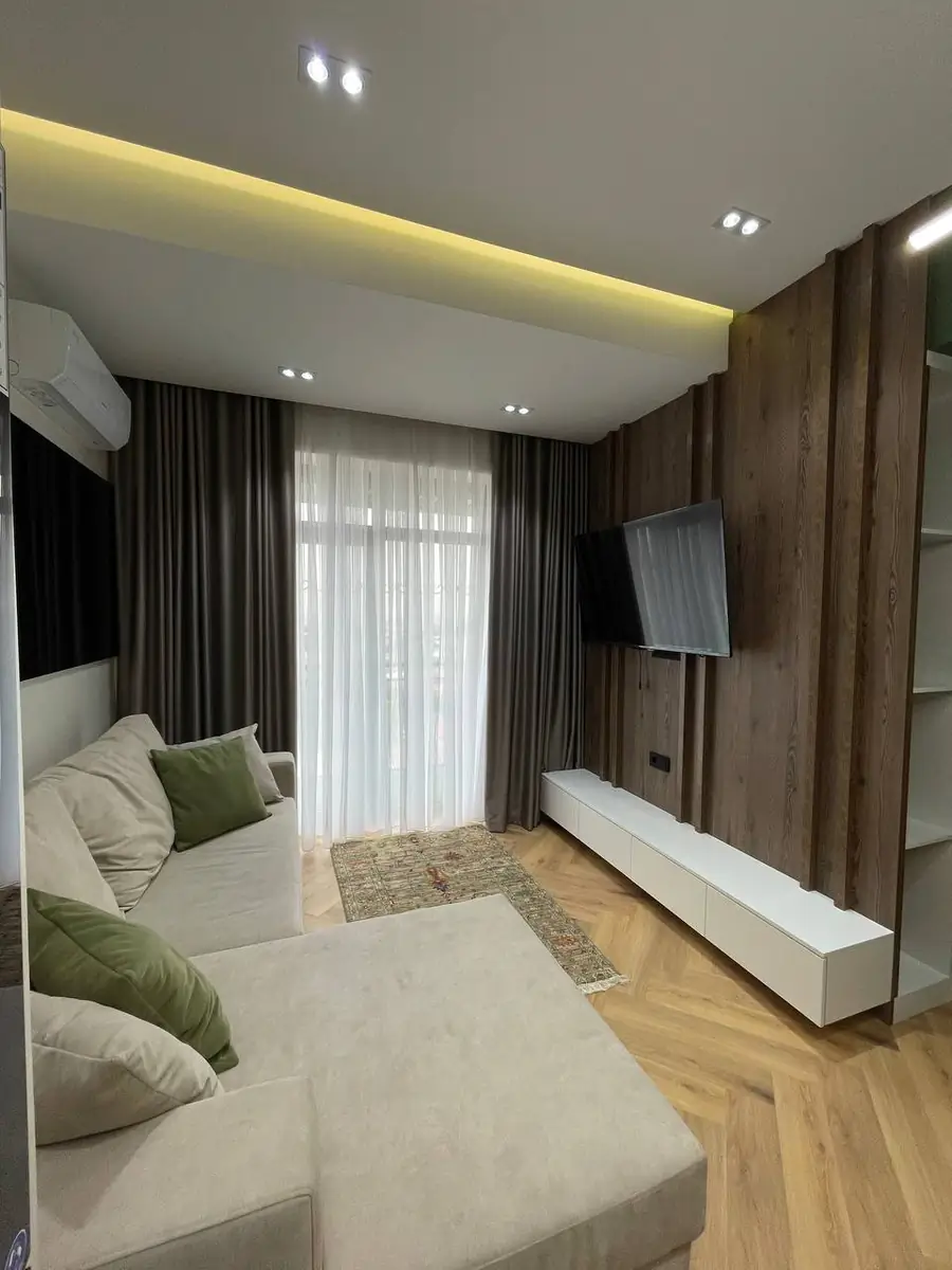 Сдается 3-комнатная квартира − 87 м²