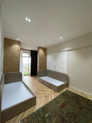 Сдается 3-комнатная квартира − 87 м²