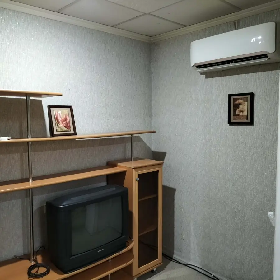 1-комнатная квартира − 45 м², 2/4 этаж