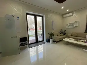 Ijaraga ofis − 190 m²