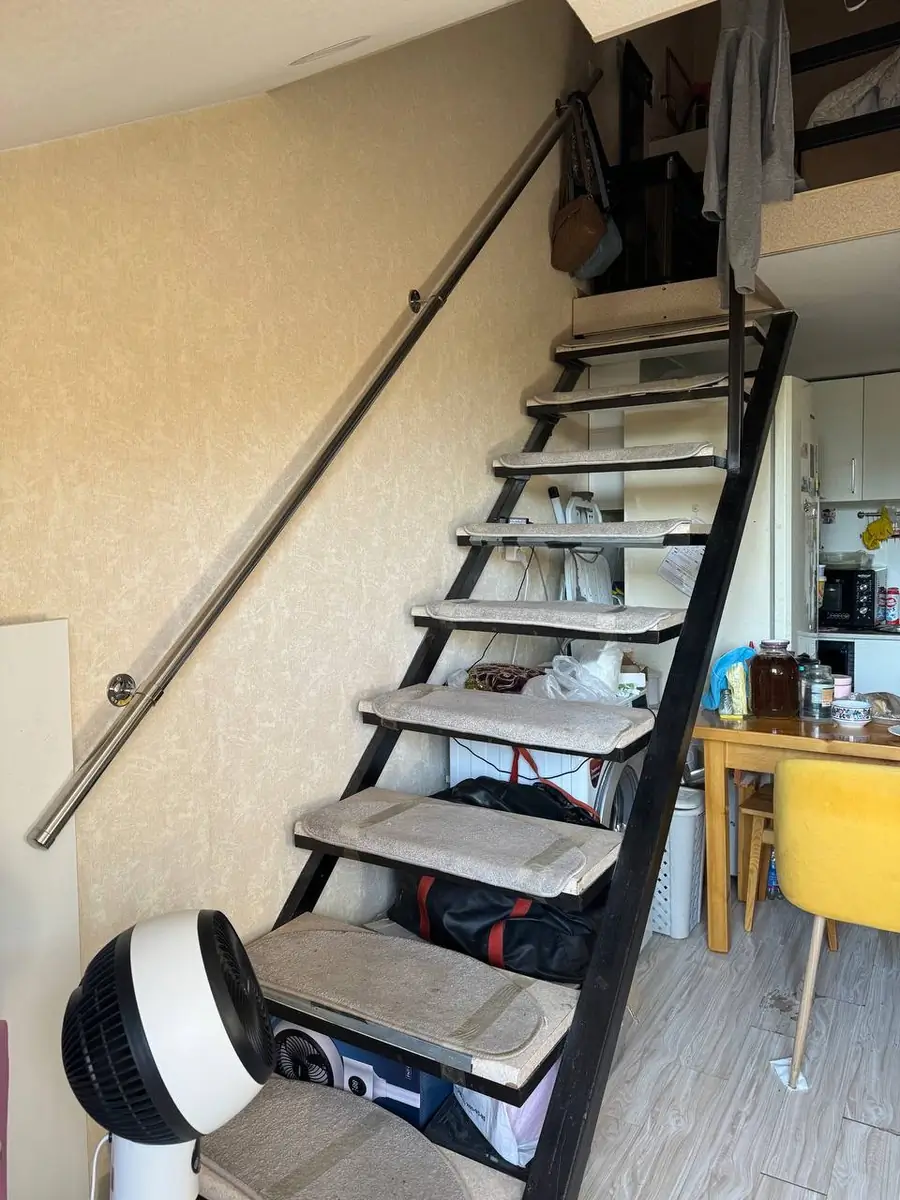 1 xonali kvartira sotiladi − 20 m²