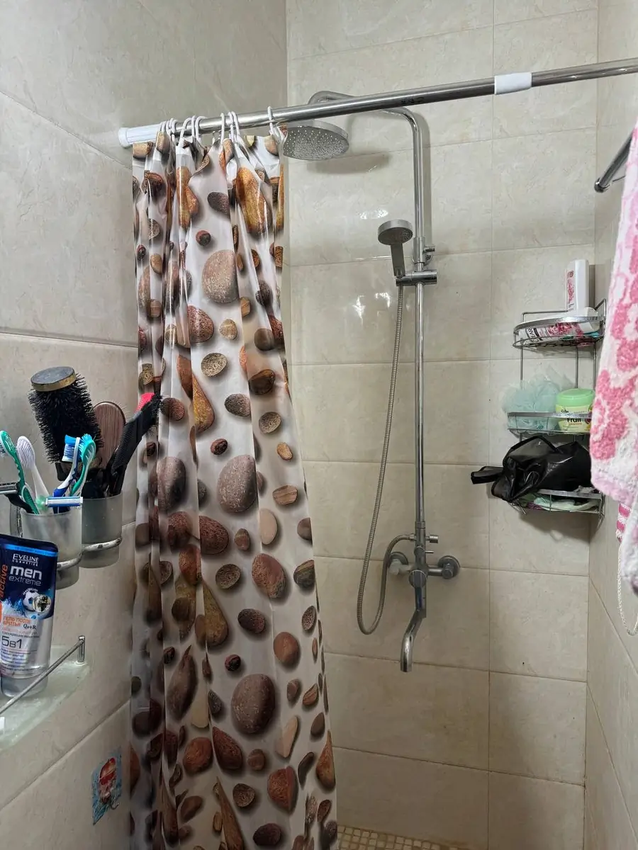 1 xonali kvartira sotiladi − 20 m²