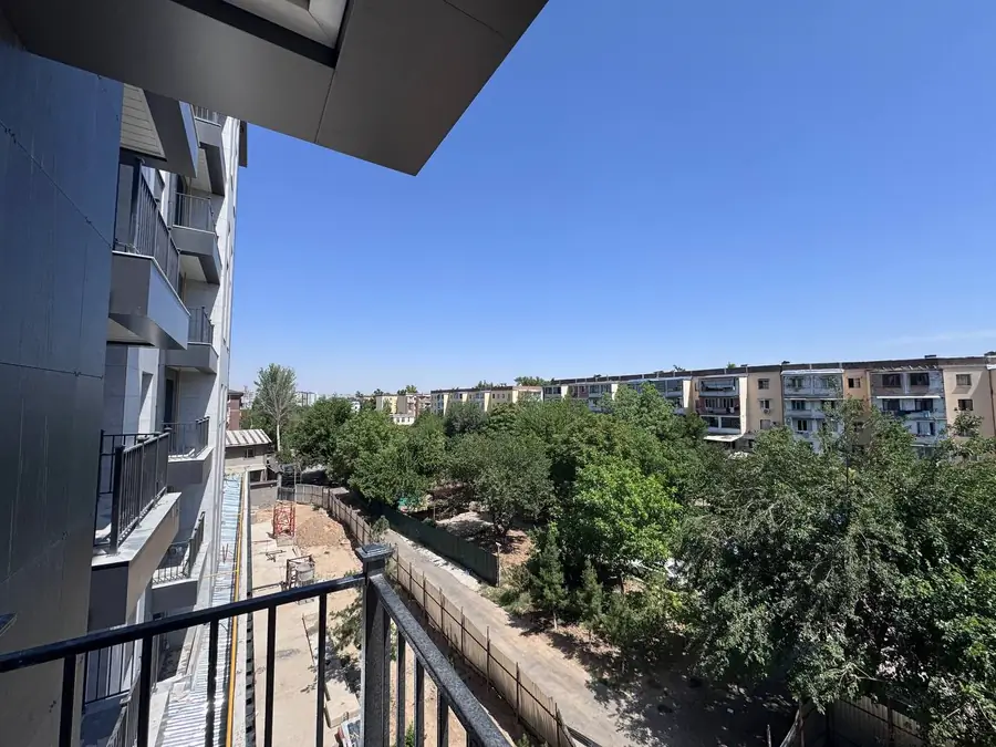 1 xonali kvartira sotiladi − 38 m²