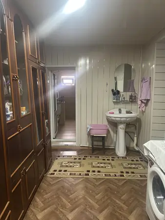 1-этажный дом − 130 м², 5 сот.