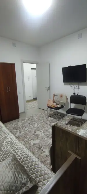 Сдается 2-комнатная квартира − 30 м²