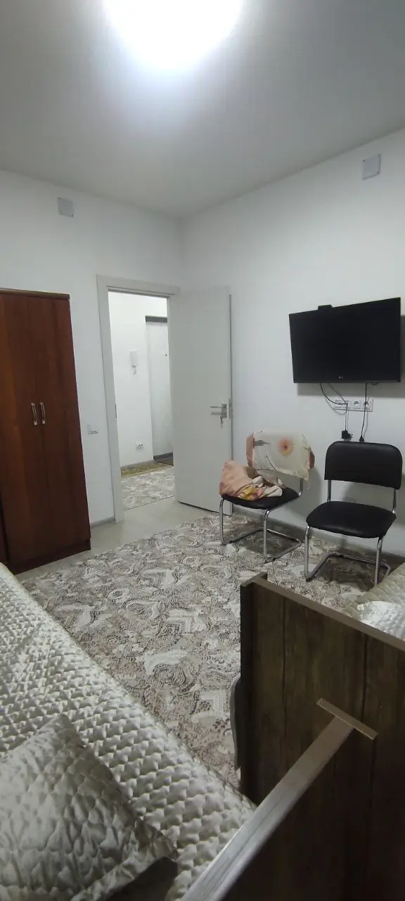 Сдается 2-комнатная квартира − 30 м²